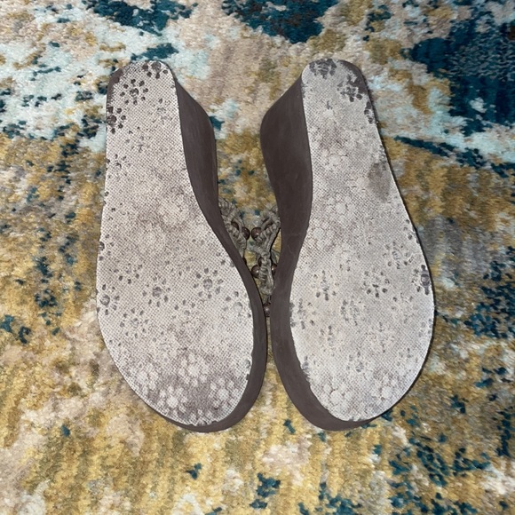 Platform Flip Flops - Picture 2 of 3